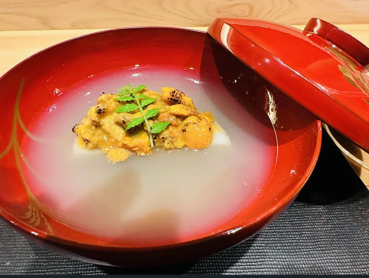 赤い椀の潮汁